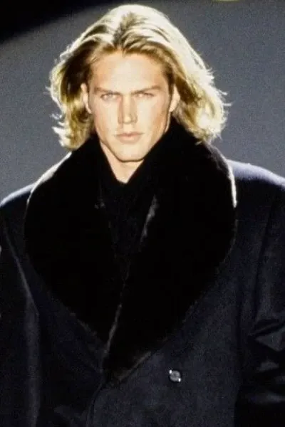 Jason Lewis photo