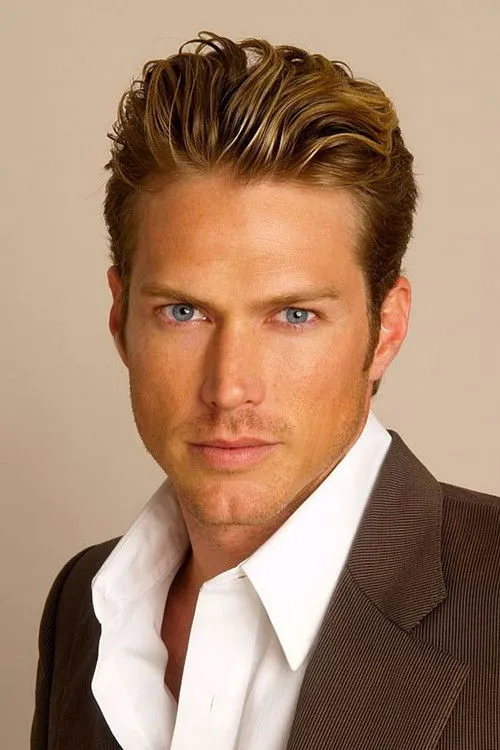 Jason Lewis photo