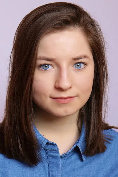 Hazel Doupe photo