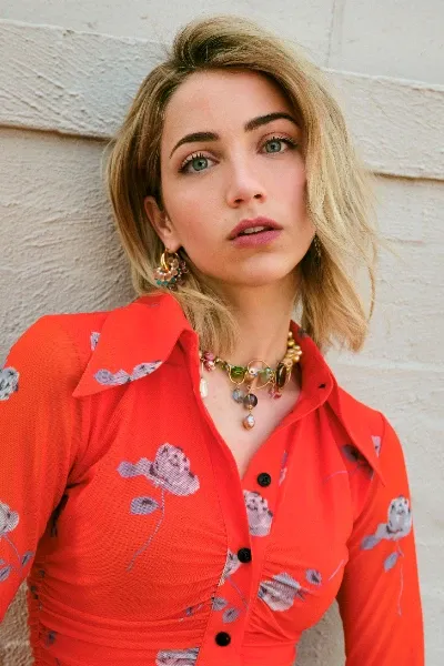 Emily Rudd photo
