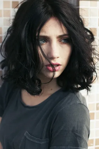 Emily Rudd photo