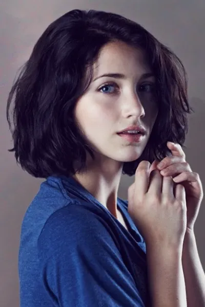 Emily Rudd photo
