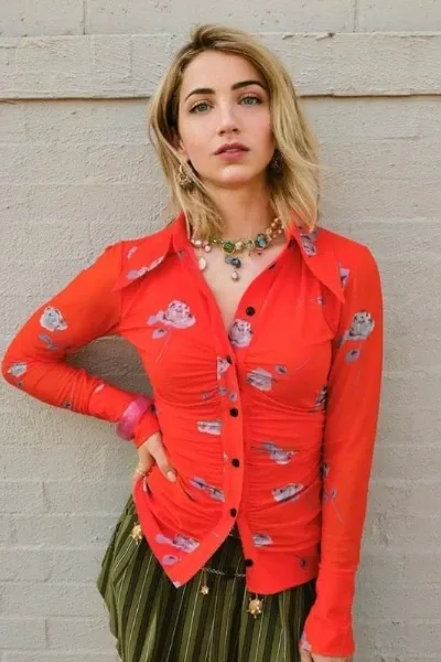 Emily Rudd photo
