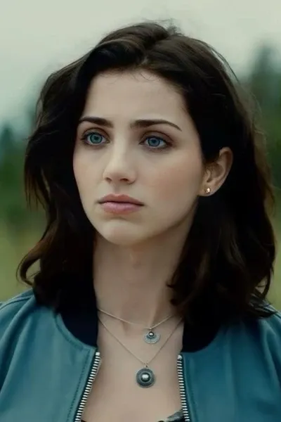 Emily Rudd