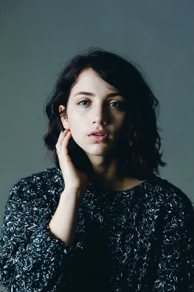Emily Rudd photo