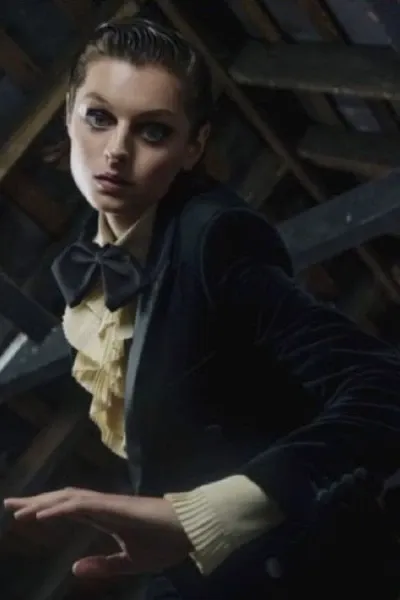Emma Corrin photo