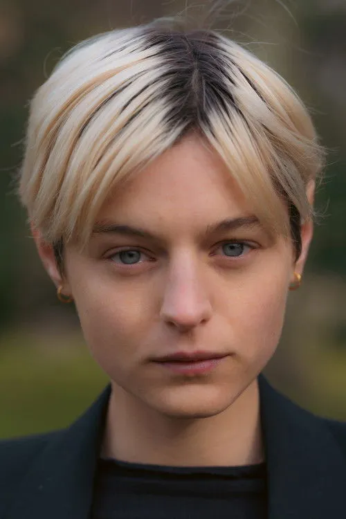 Emma Corrin photo