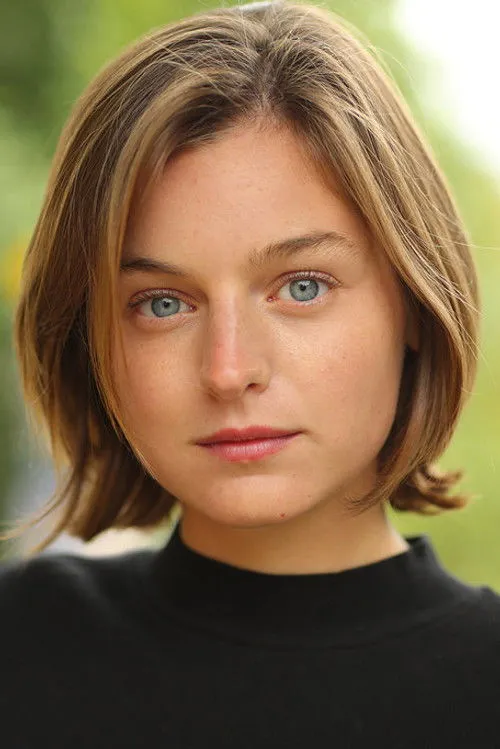 Emma Corrin photo