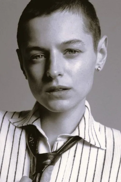 Emma Corrin photo