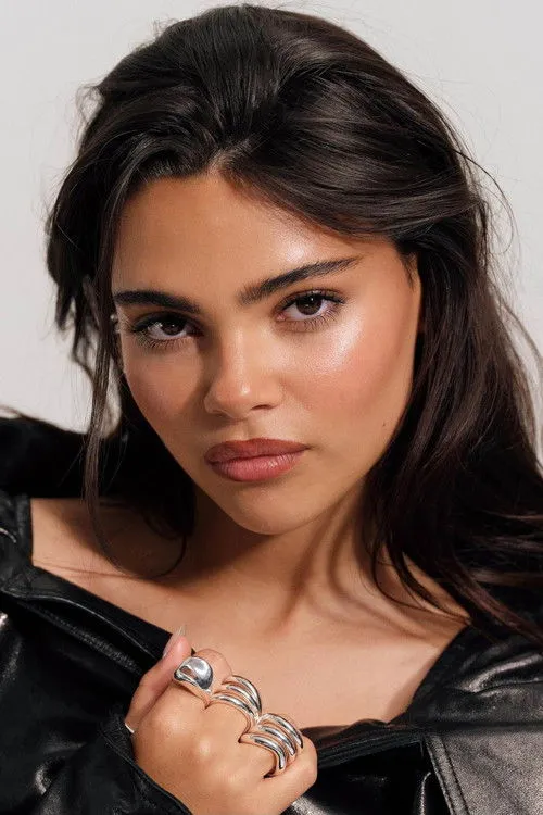 Ariana Greenblatt photo
