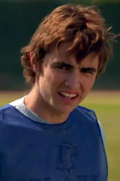 Dave Franco photo