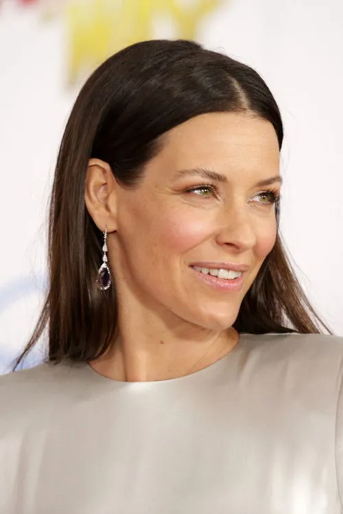 Evangeline Lilly photo