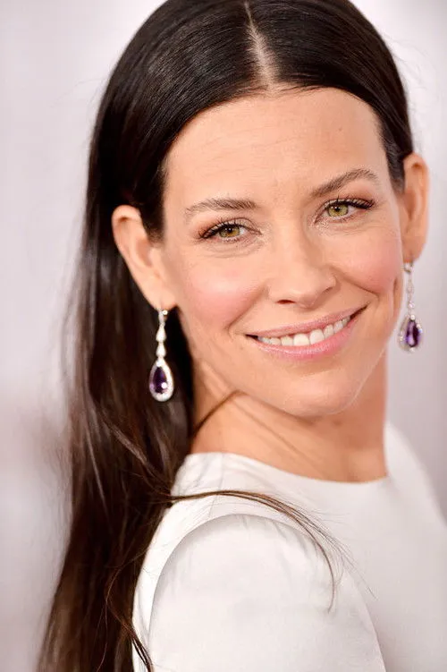 Evangeline Lilly photo
