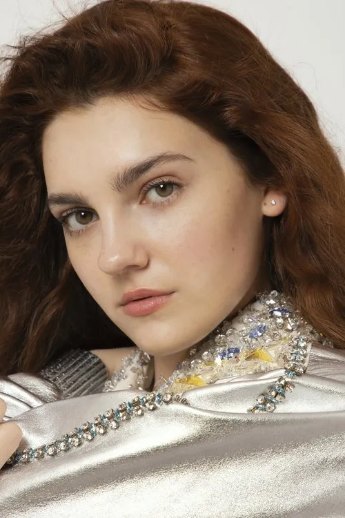 Emily Carey photo