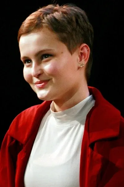 Moira Rogers photo
