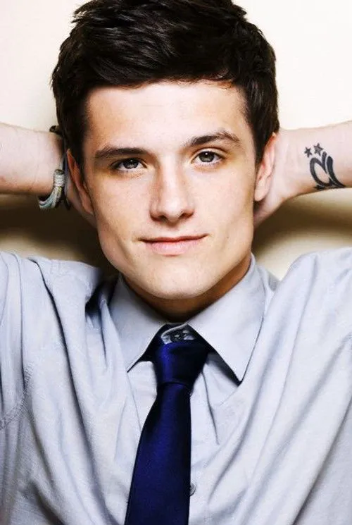 Josh Hutcherson photo