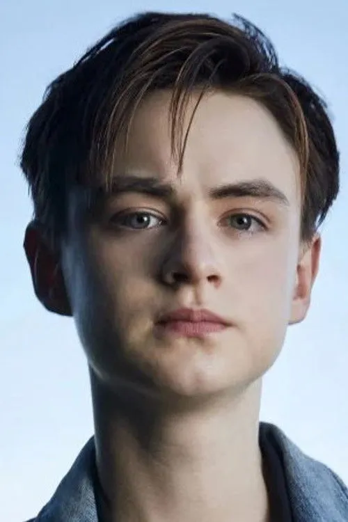 Jaeden Martell photo