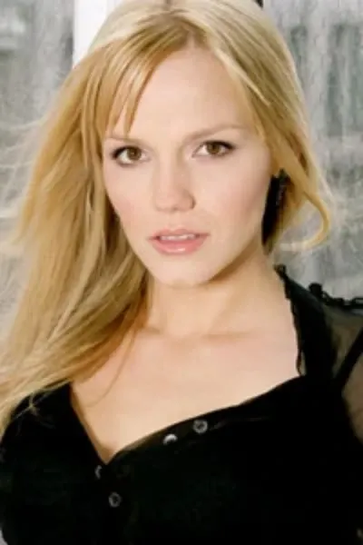Alexa Havins