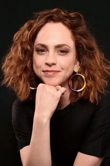 Fiona Dourif photo