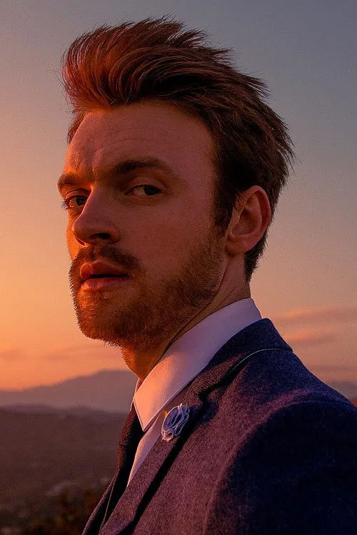 FINNEAS photo