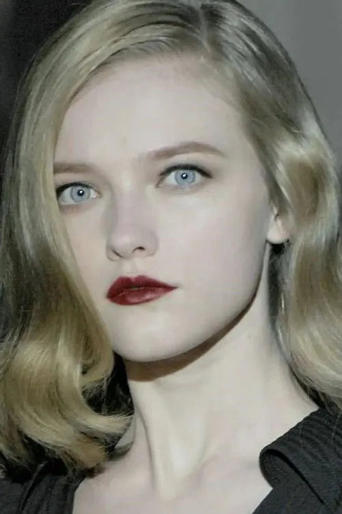 Caroline Trentini photo