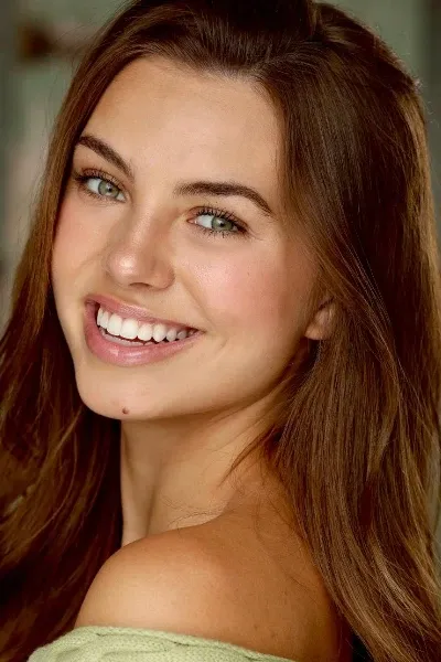 Caitlin Carmichael photo