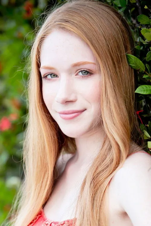 Lily Cardone photo
