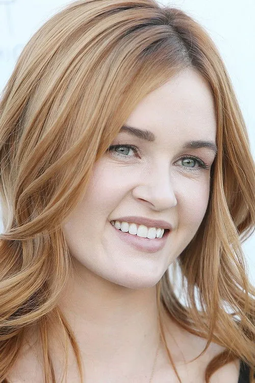 Ambyr Childers photo