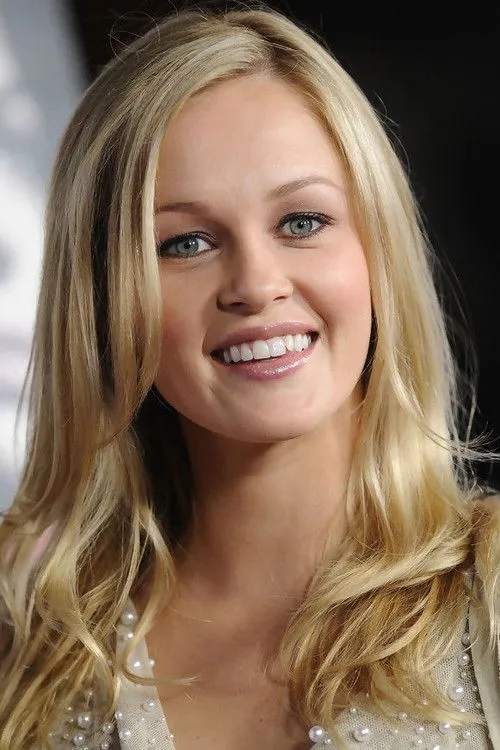 Ambyr Childers photo
