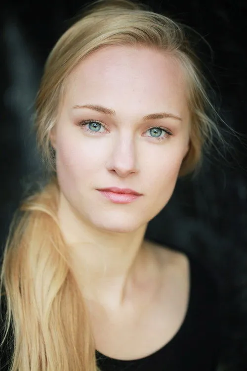 Jessica Madsen photo