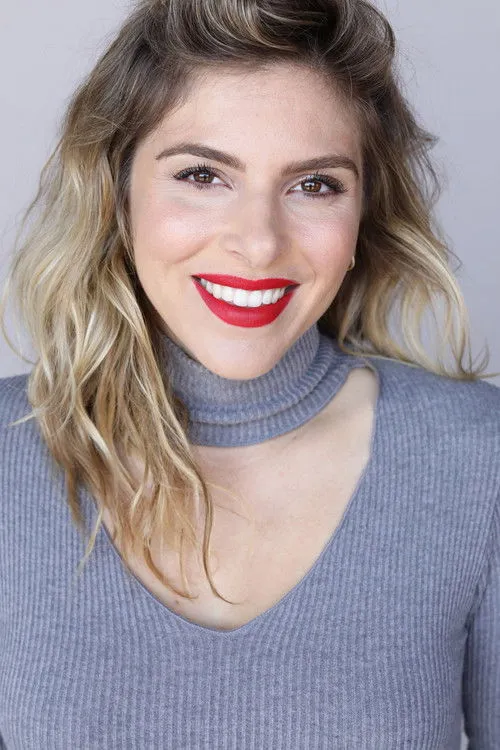 Alexa Kahn photo
