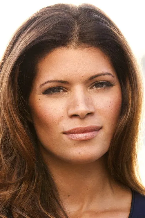 Andrea Navedo photo