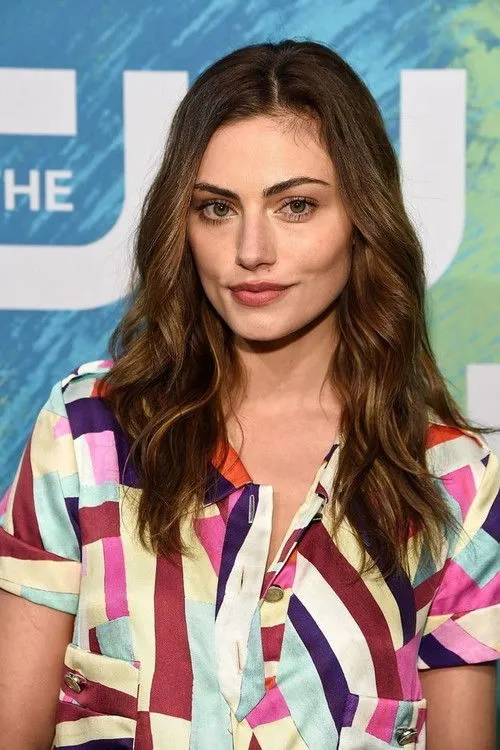 Phoebe Tonkin photo