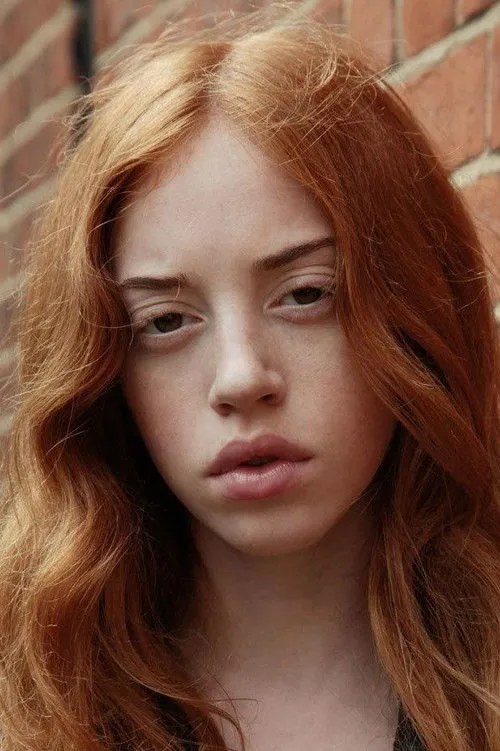 Lily Newmark photo