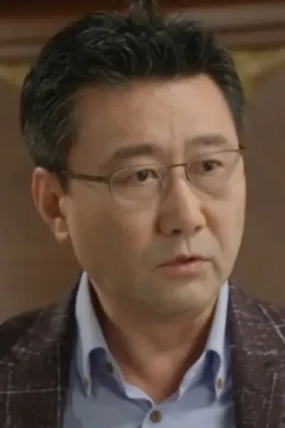 Dr. Roy Tam