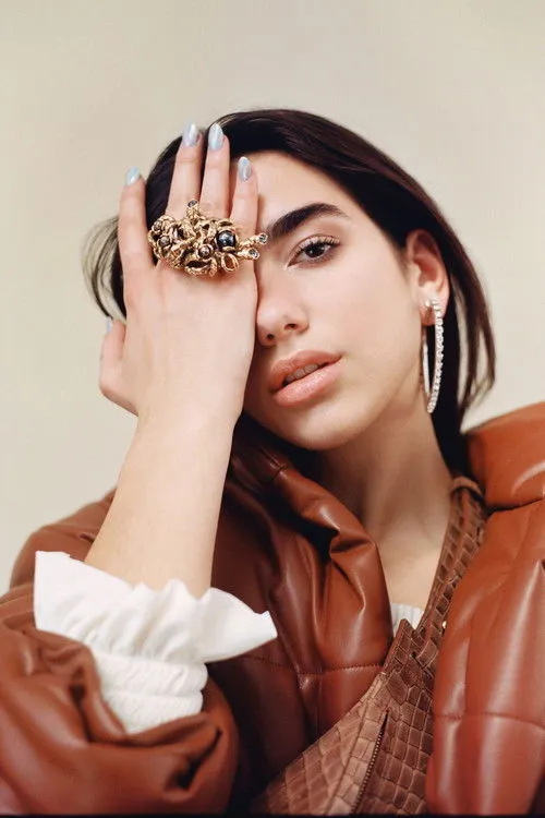 Dua Lipa photo