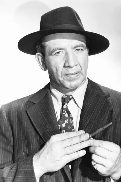 Mike Mazurki photo
