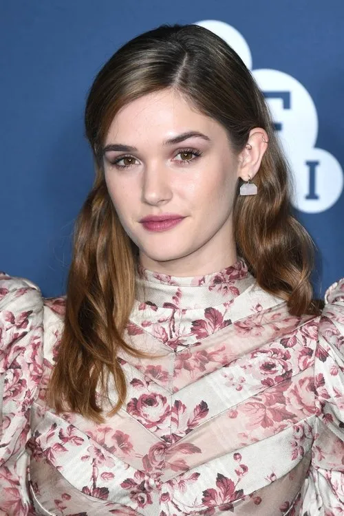 Sai Bennett photo