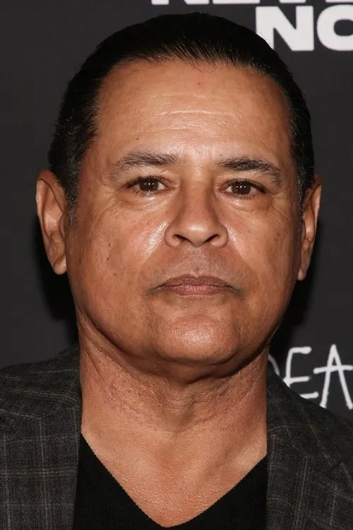 Raymond Cruz photo