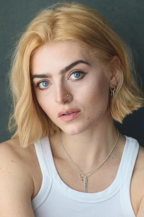 Tara Lee photo