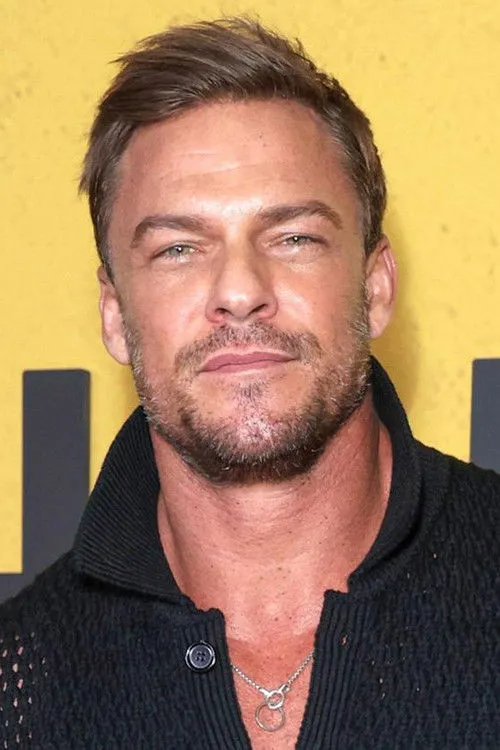 Alan Ritchson photo