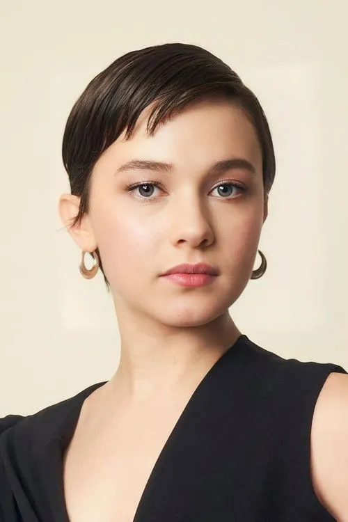 Cailee Spaeny photo