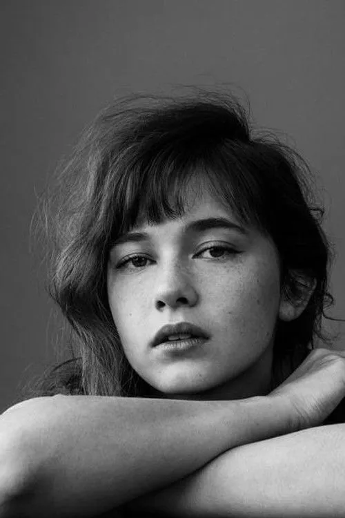 Cailee Spaeny photo