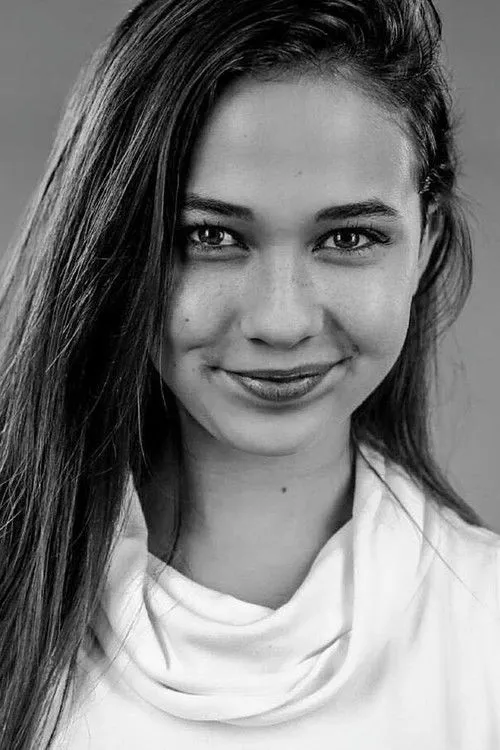 Cailee Spaeny photo