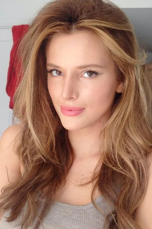 Bella Thorne photo