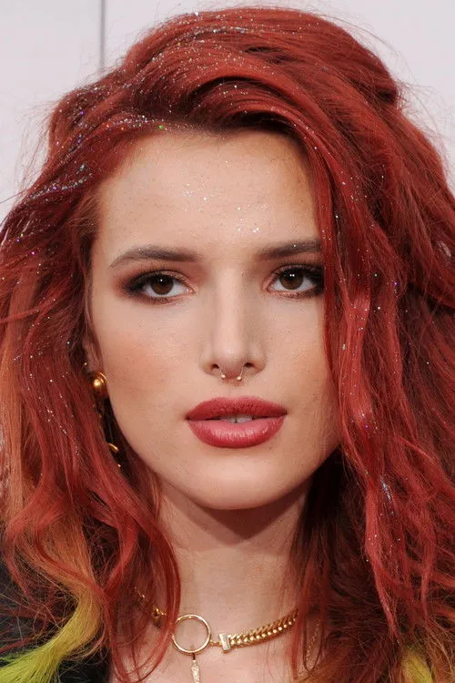 Bella Thorne photo