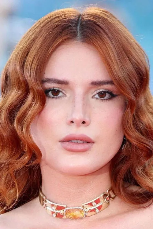 Bella Thorne photo