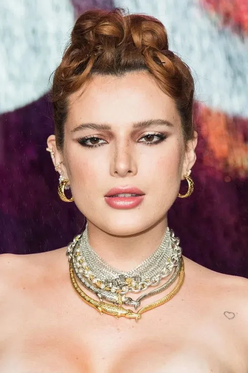 Bella Thorne photo