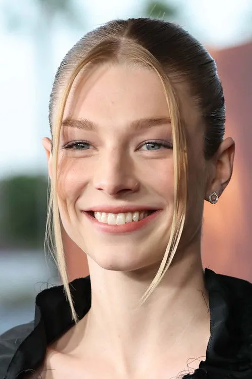 Hunter Schafer photo