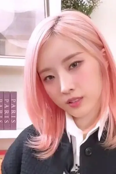 Cho HaSeul photo